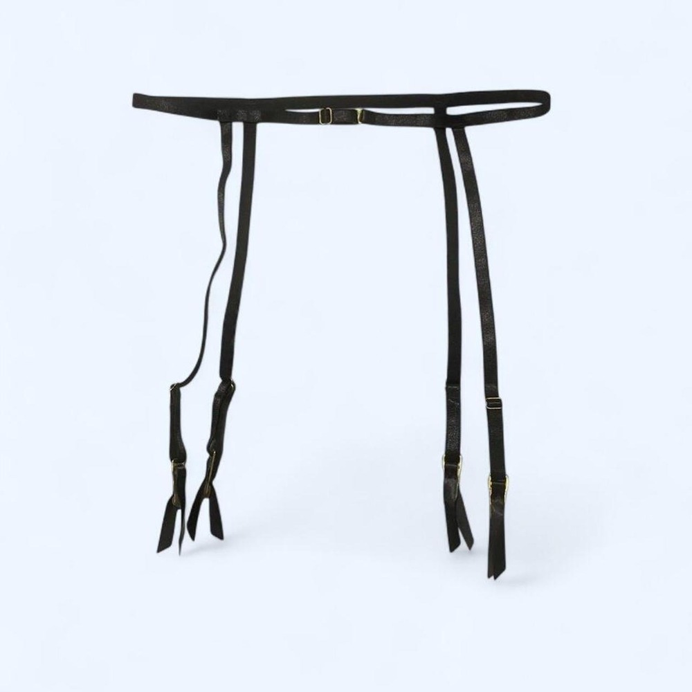 Black gather belt with gold hardware size XS